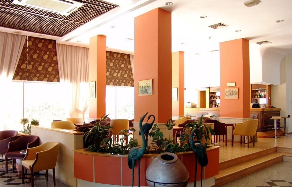 Flamingo Beach Hotel Larnaka Restaurant foto